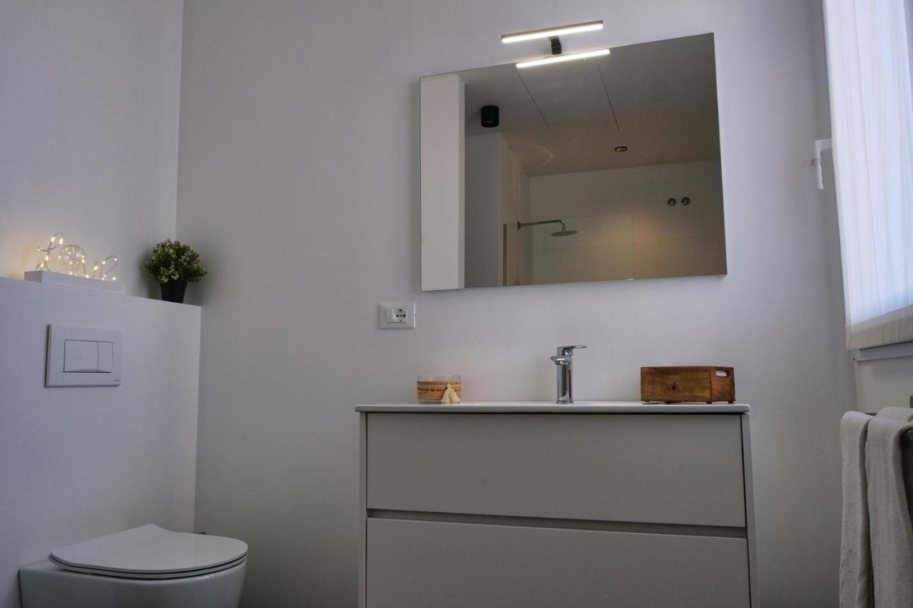 Amare Suite & Apartments Белларія-Іджеа-Марина Екстер'єр фото